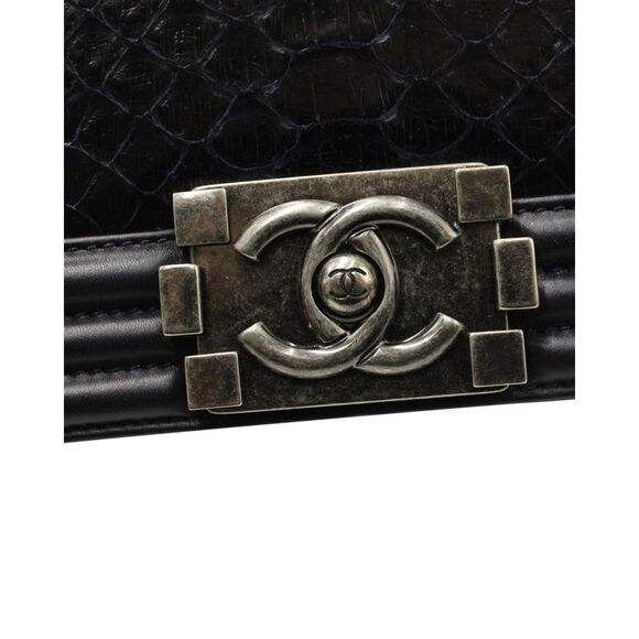 Chanel Medium Boy Flap Bag in Navy Blue Python Leather - Picture 5 of 10